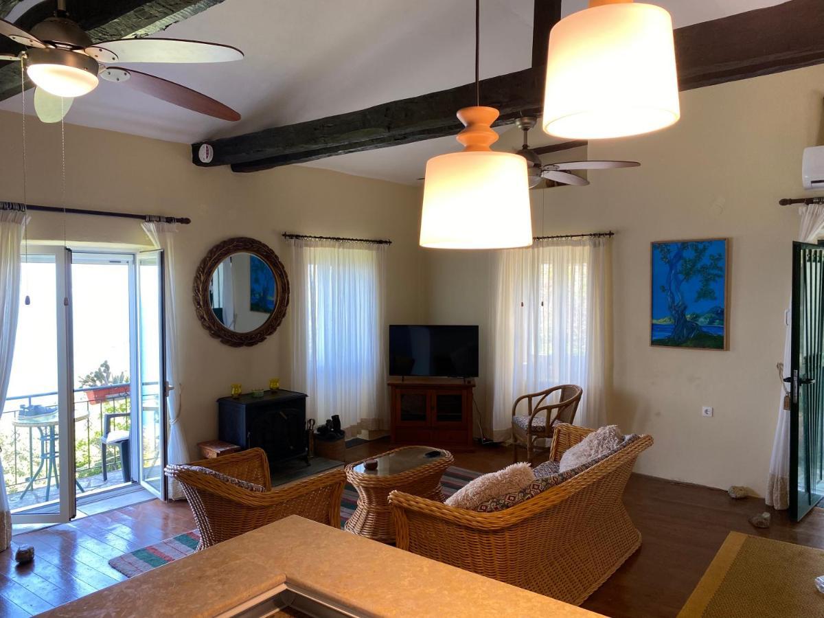 Theea Cottage - Wonderful Sea Views Χλομός Εξωτερικό φωτογραφία